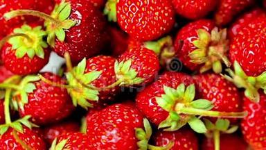 新鲜<strong>水果</strong>、美味<strong>草莓</strong>作为食物的背景。 有机健康成熟<strong>草莓营养</strong>。